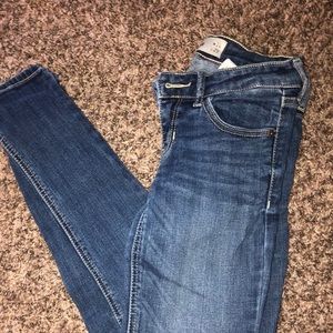 Hollister skinny jeans
